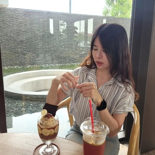 หวายหวาย แม่มดอสังหา